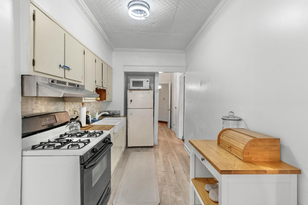 902 New York Avenue – For Sale photo 6
