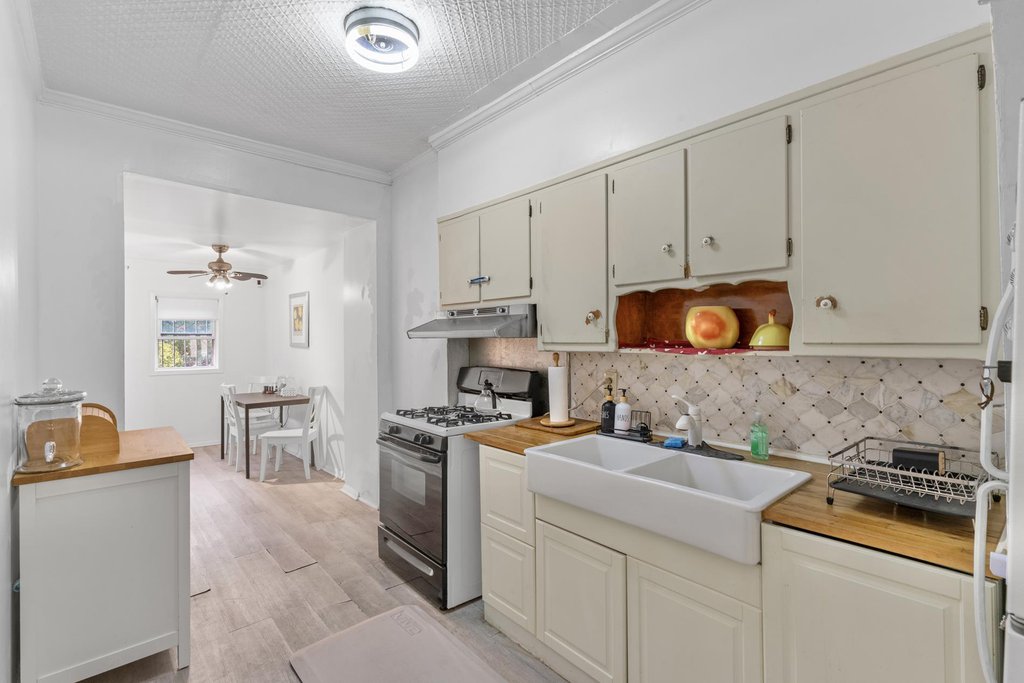 902 New York Avenue – For Sale photo 7