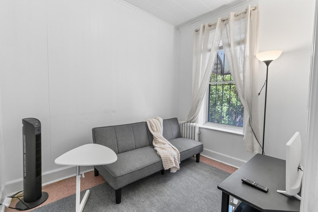 902 New York Avenue – For Sale photo 19