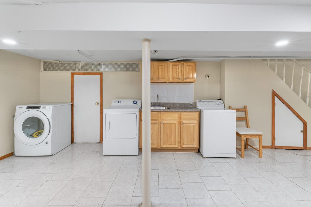902 New York Avenue – For Sale photo 20