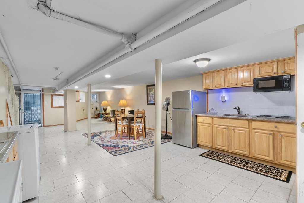 902 New York Avenue – For Sale photo 21