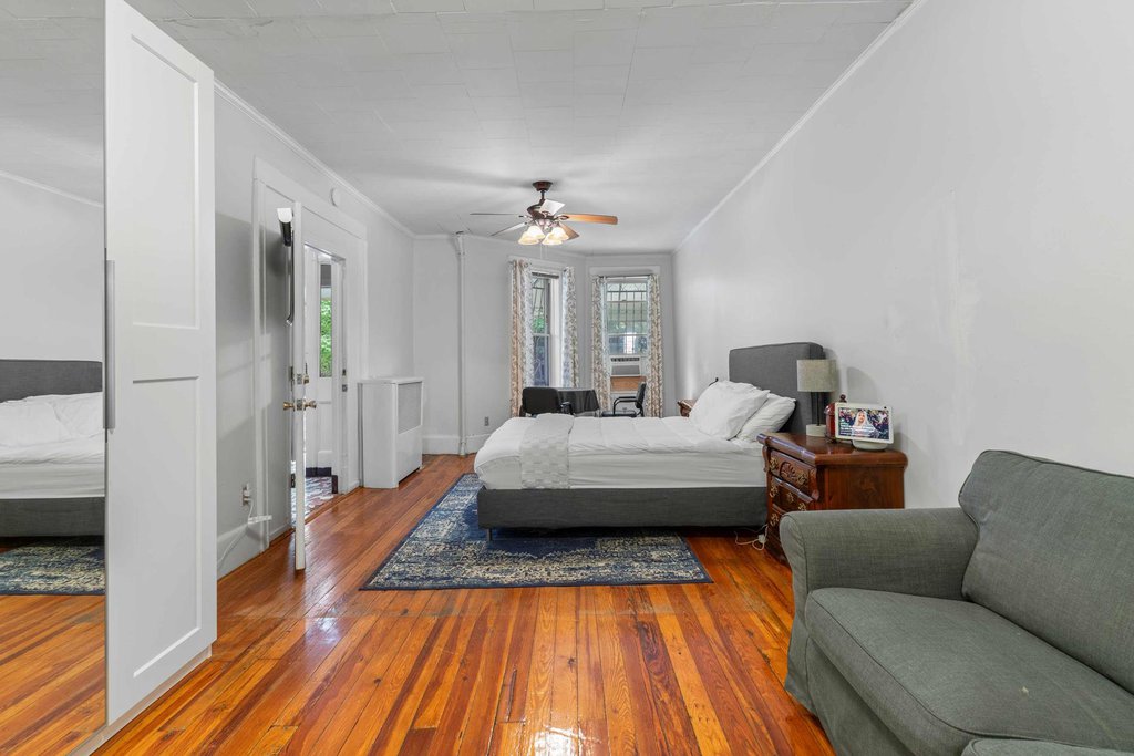 902 New York Avenue – For Sale photo 12