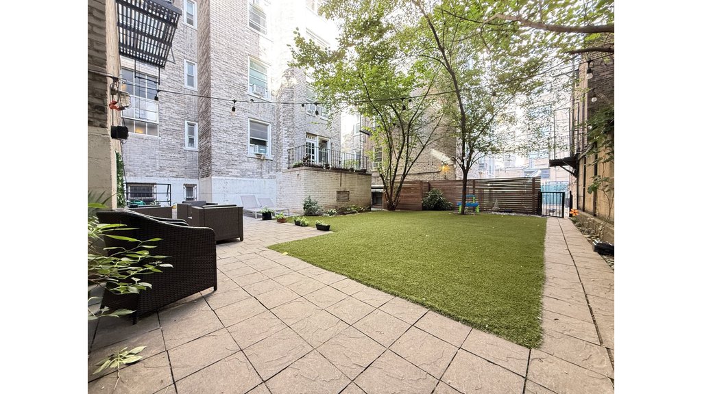 310 West 55th Street, Unit 4B photo 8