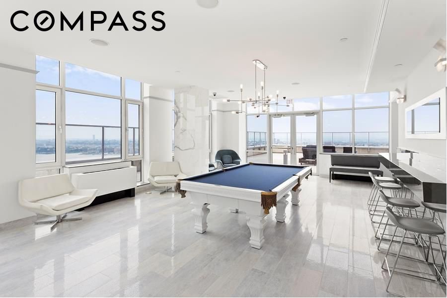 635 West 42nd Street, Unit 6M photo 10