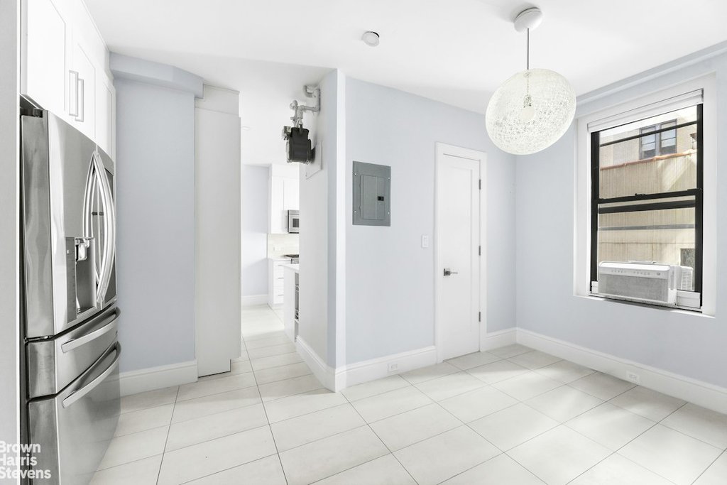 114 East 84th Street, Unit 6B photo 7
