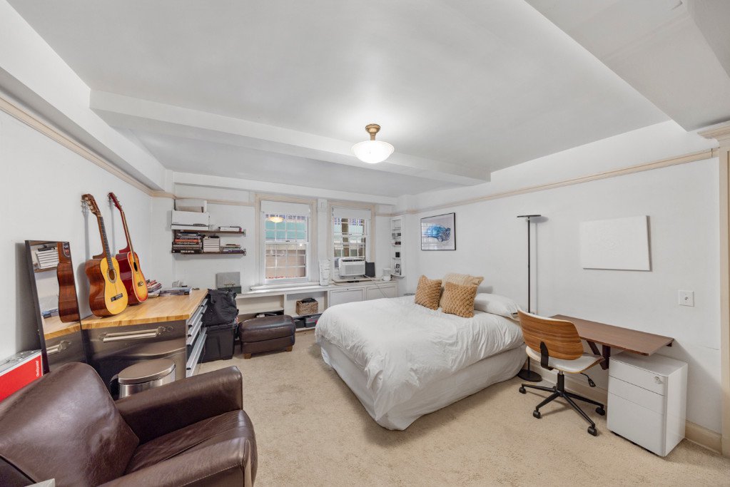 15 West 67th Street, Unit 1ME photo 21