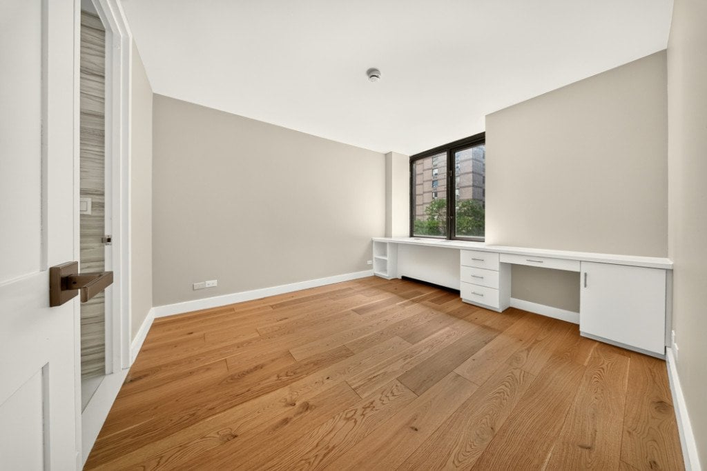 161 West 61st Street, Unit 4H photo 10