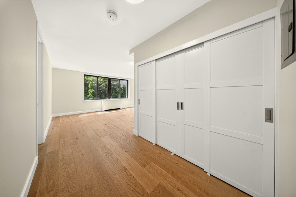 161 West 61st Street, Unit 4H photo 15