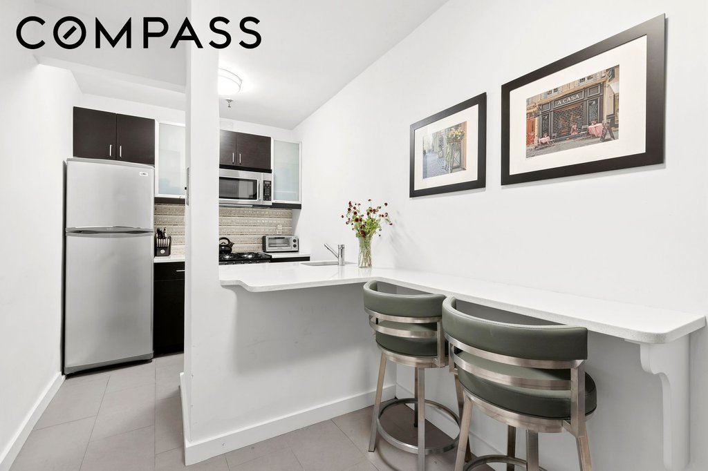 67 East 11th Street, Unit 219 photo 4