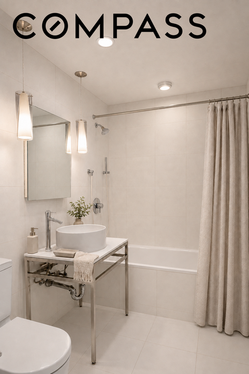 15 Broad Street, Unit 728 photo 4