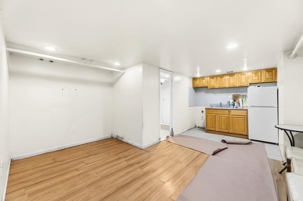 970 East 103rd Street – For Sale photo 7