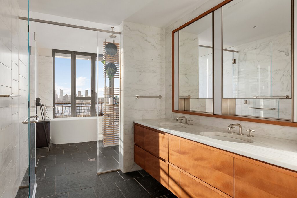 100 Vandam Street, Unit 15A photo 9