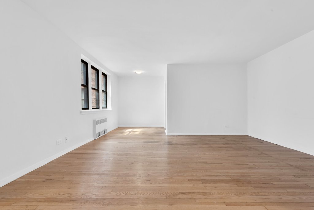2420 Morris avenue, Unit 2C photo 2