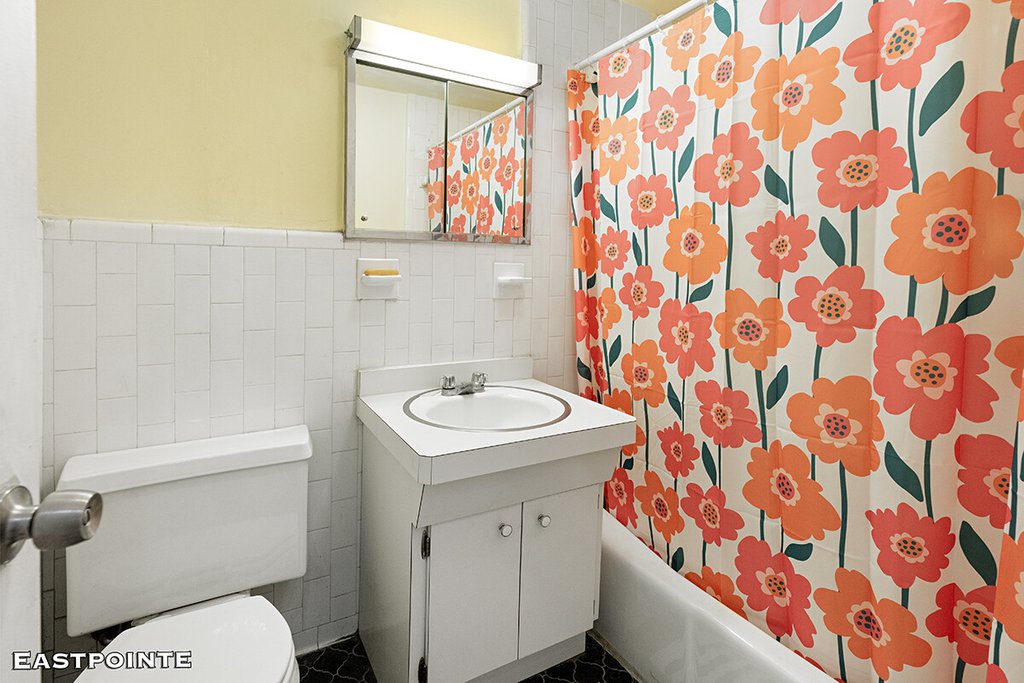 250 West 15th Street, Unit 5H photo 5