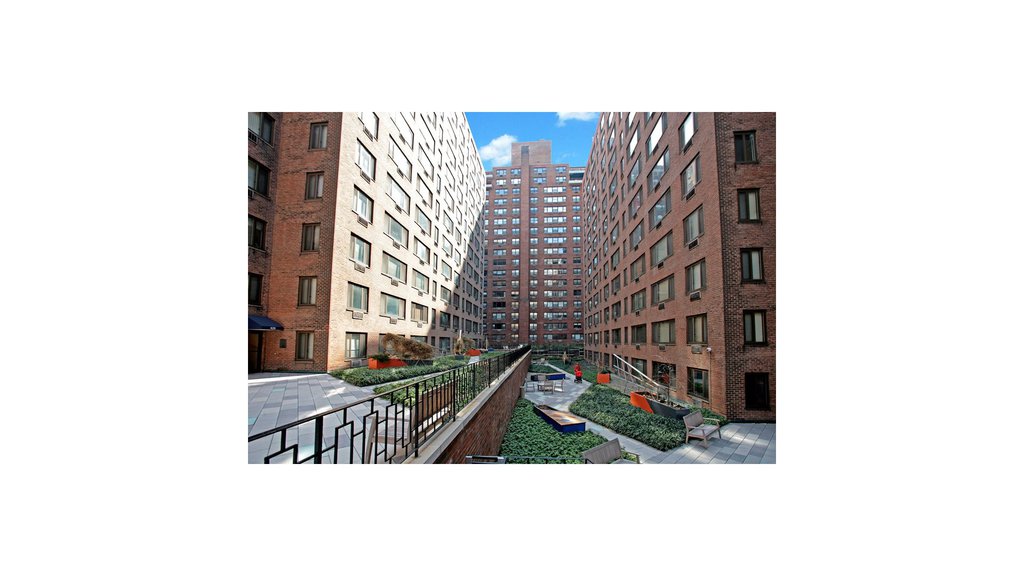 420 East 64th Street, Unit E10C photo 6