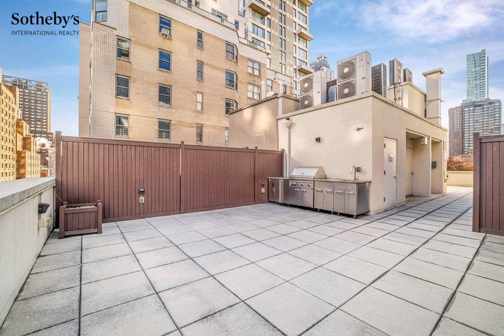 230 East 63rd Street, Unit PH photo 4