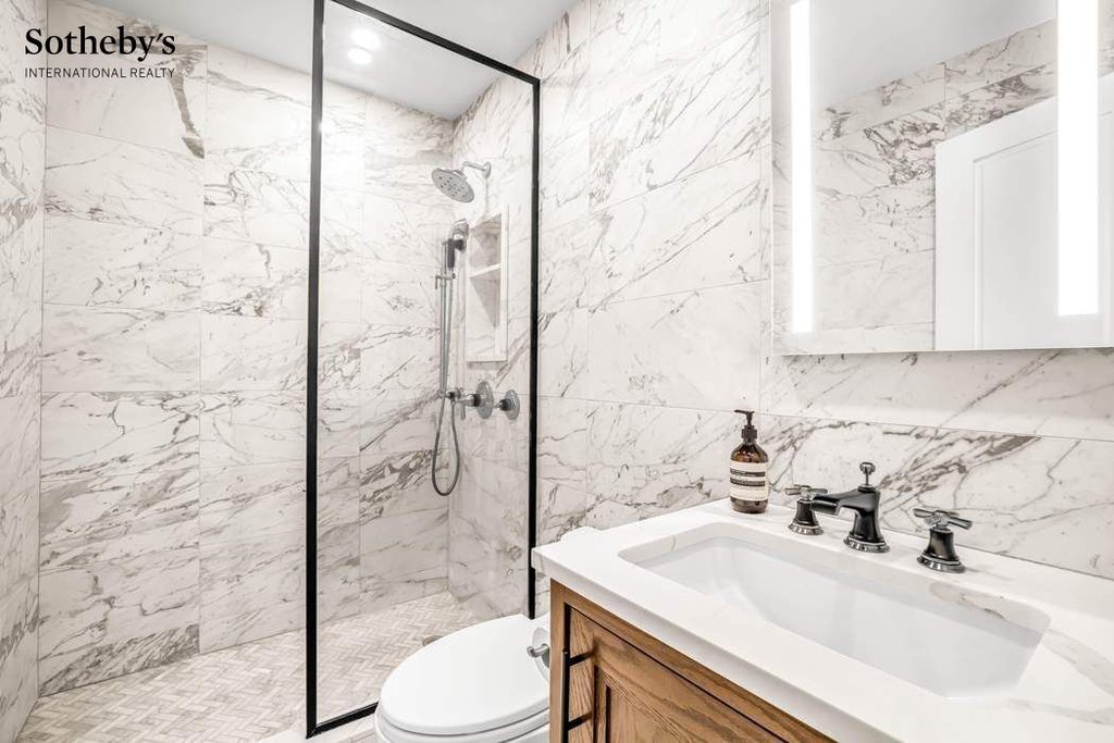 230 East 63rd Street, Unit PH photo 14