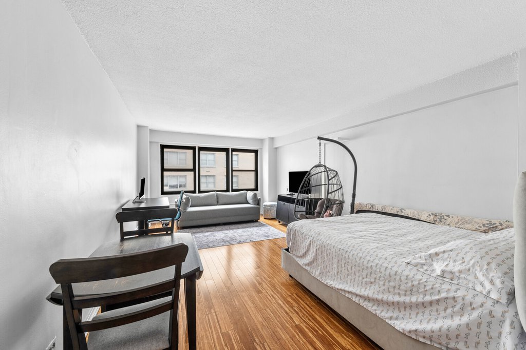 520 East 81st Street, Unit 9B photo 9