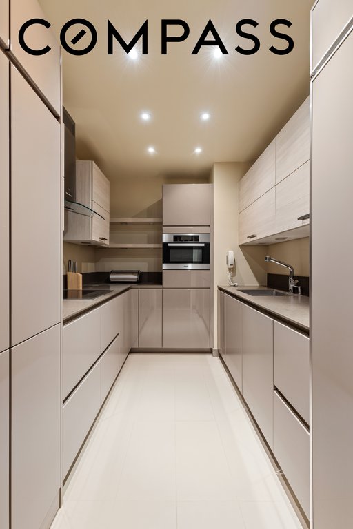 641 Fifth Avenue, Unit 28F photo 5