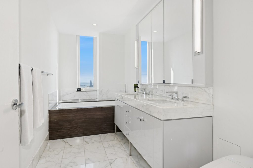 460 West 42nd Street, Unit PH3F photo 6