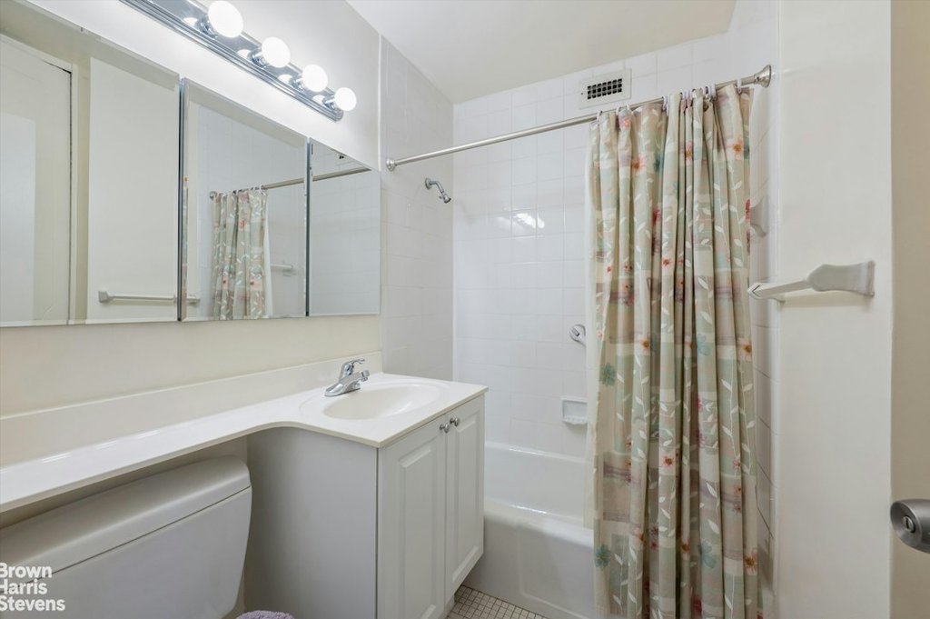 2500 Johnson avenue, Unit 12N photo 9