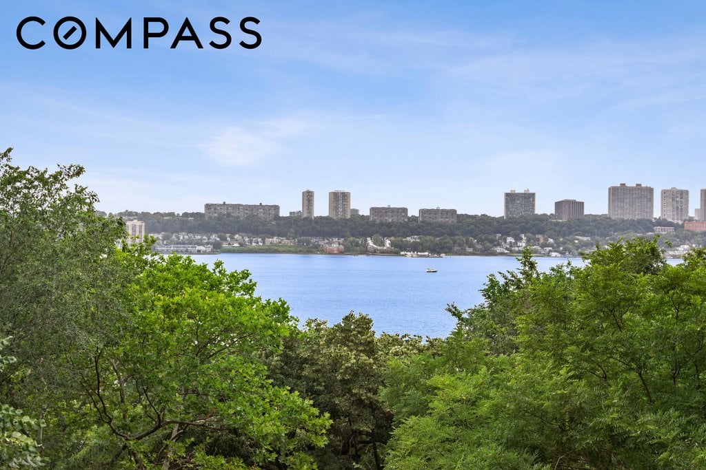 750 Riverside Drive, Unit 4C