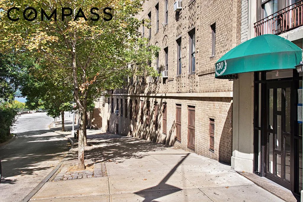 750 Riverside Drive, Unit 4C photo 14