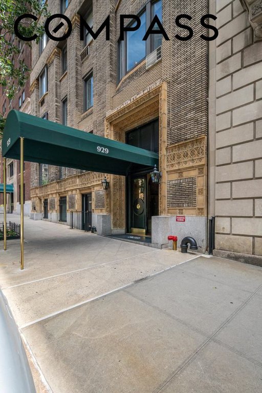 929 Park Avenue, Unit 6A photo 8