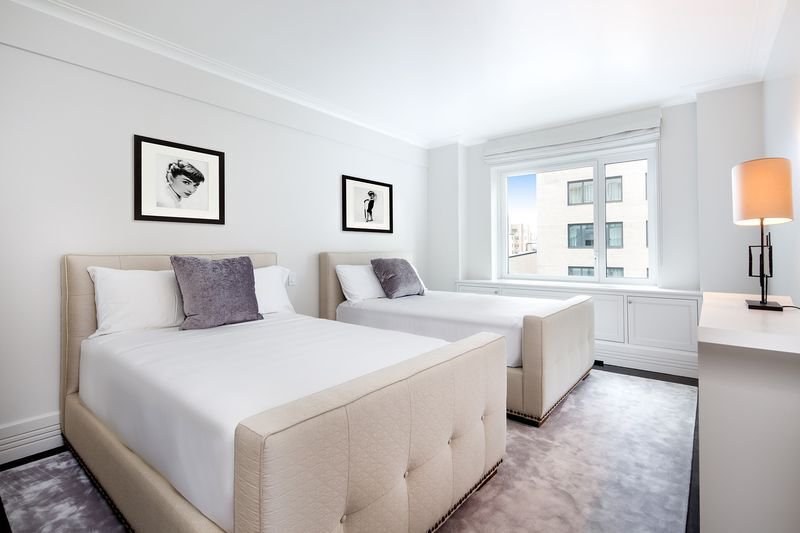 530 Park Avenue, Unit 16D photo 9