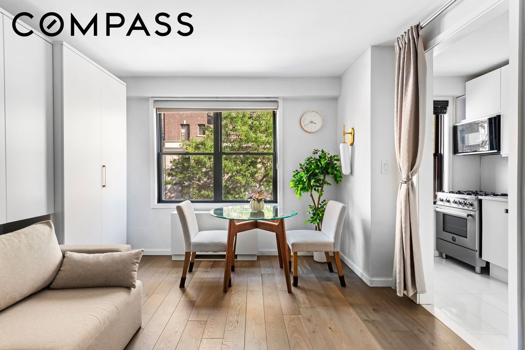 120 East 90th Street, Unit 3F photo 2