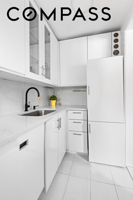 120 East 90th Street, Unit 3F photo 4