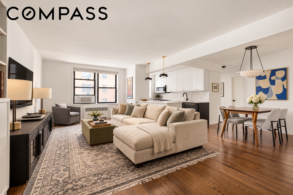 60 East 9th Street, Unit 528
