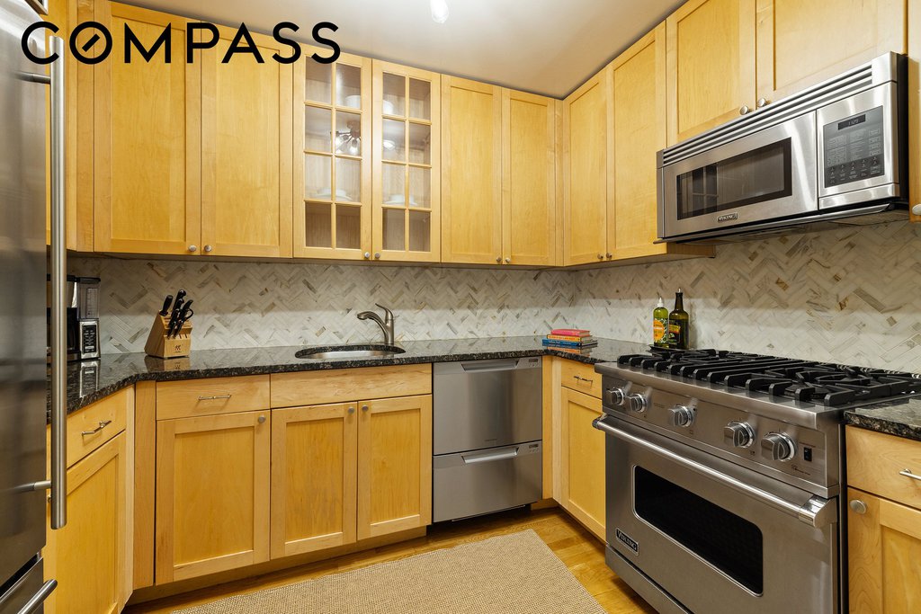 203 West 90th Street, Unit 8F photo 3