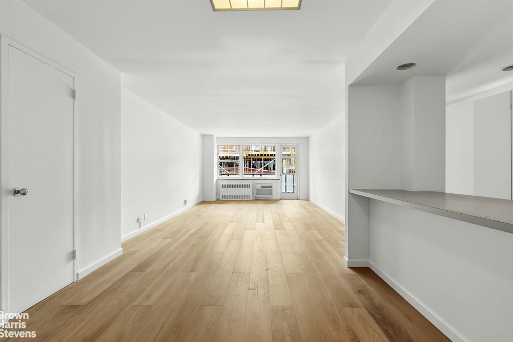 39 Gramercy Park North, Unit 15AB photo 6