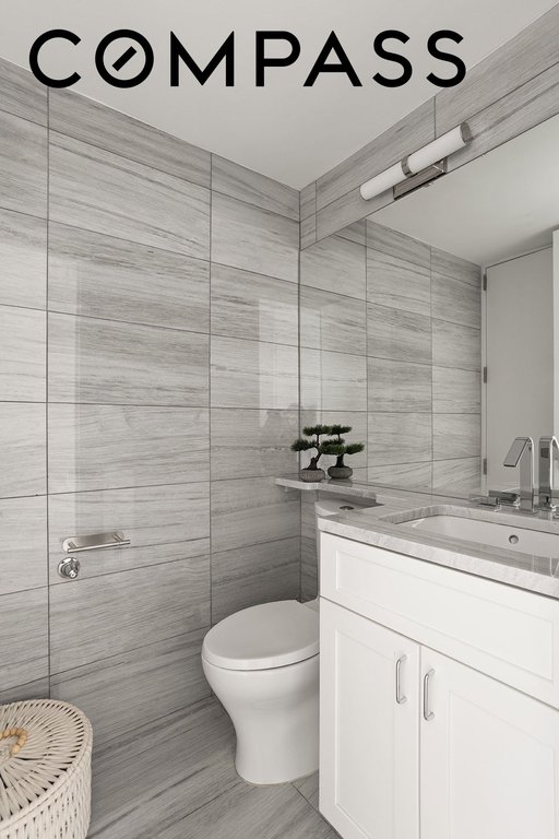 200 East 69th Street, Unit 18D photo 7