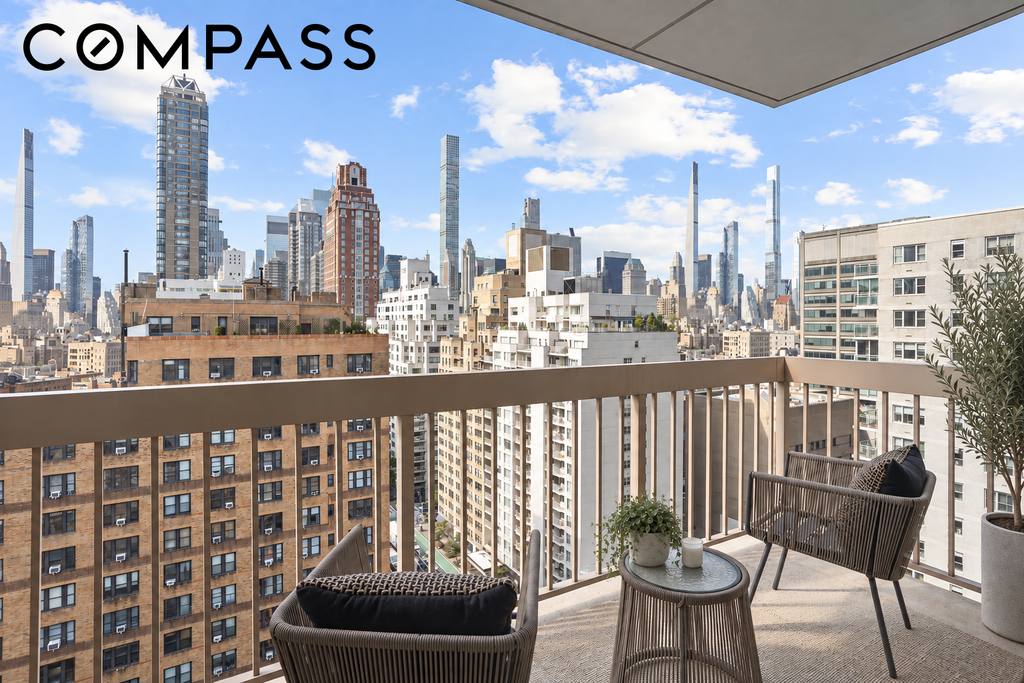 200 East 69th Street, Unit 18D photo 8