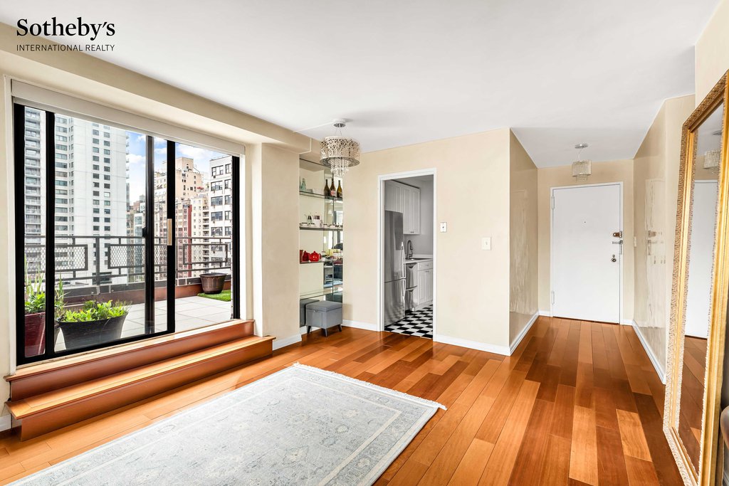 225 East 57th Street, Unit 11L photo 4