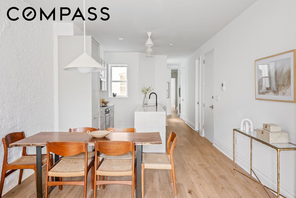 744 Park Place, Unit 2B photo 2
