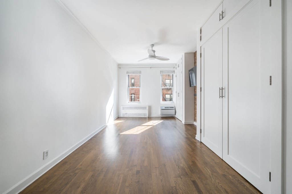 238 East 84th Street, Unit 3B photo 4