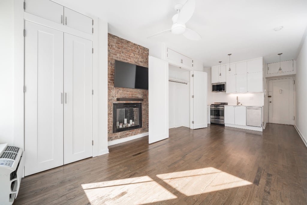238 East 84th Street, Unit 3B photo 5