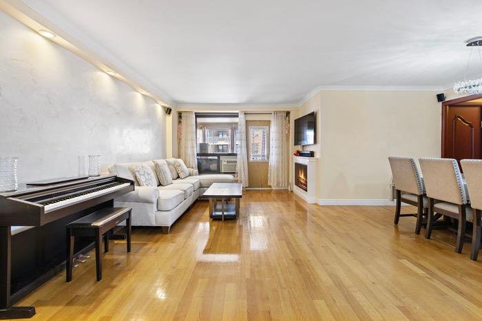 61-35 98th Street, Unit 15E photo 3
