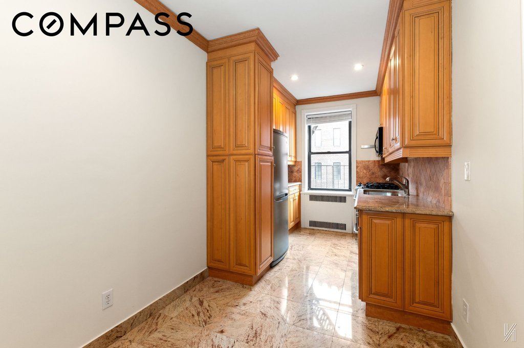25-40 31st Avenue, Unit 6E photo 8