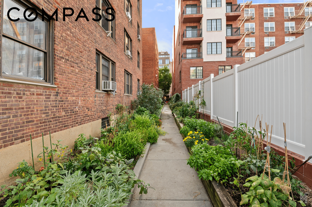 25-40 31st Avenue, Unit 6E photo 18