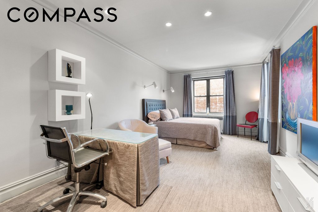 25-40 31st Avenue, Unit 6F photo 2