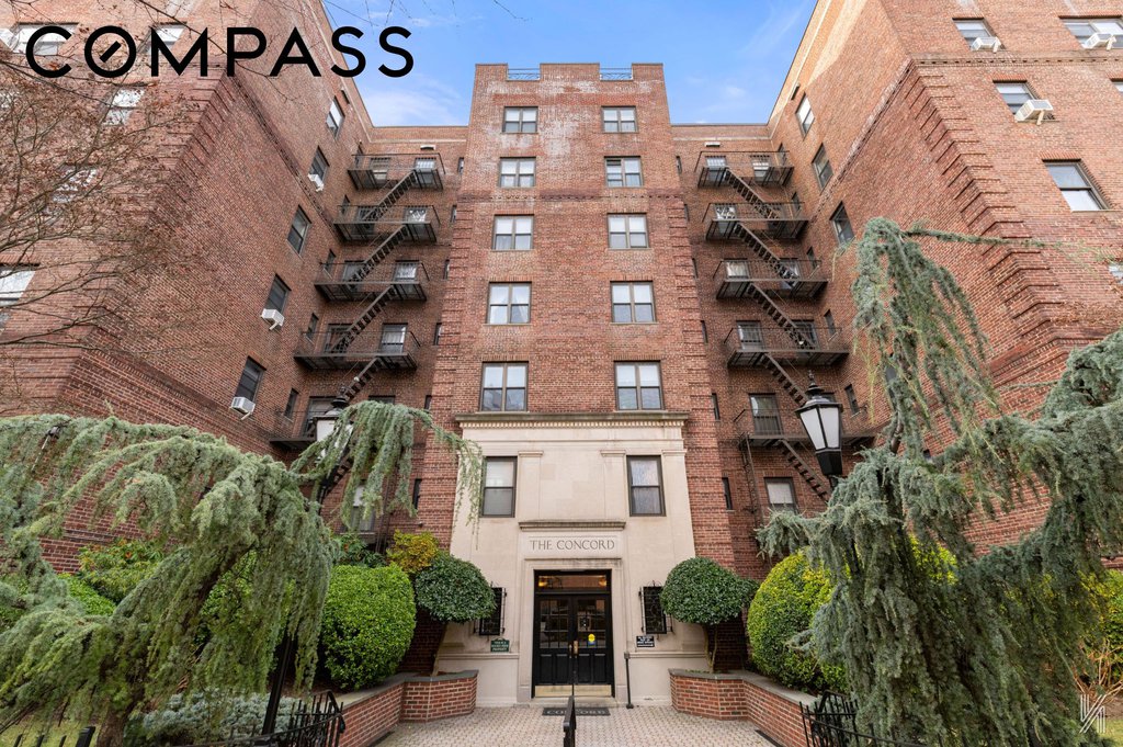 25-40 31st Avenue, Unit 6F photo 21