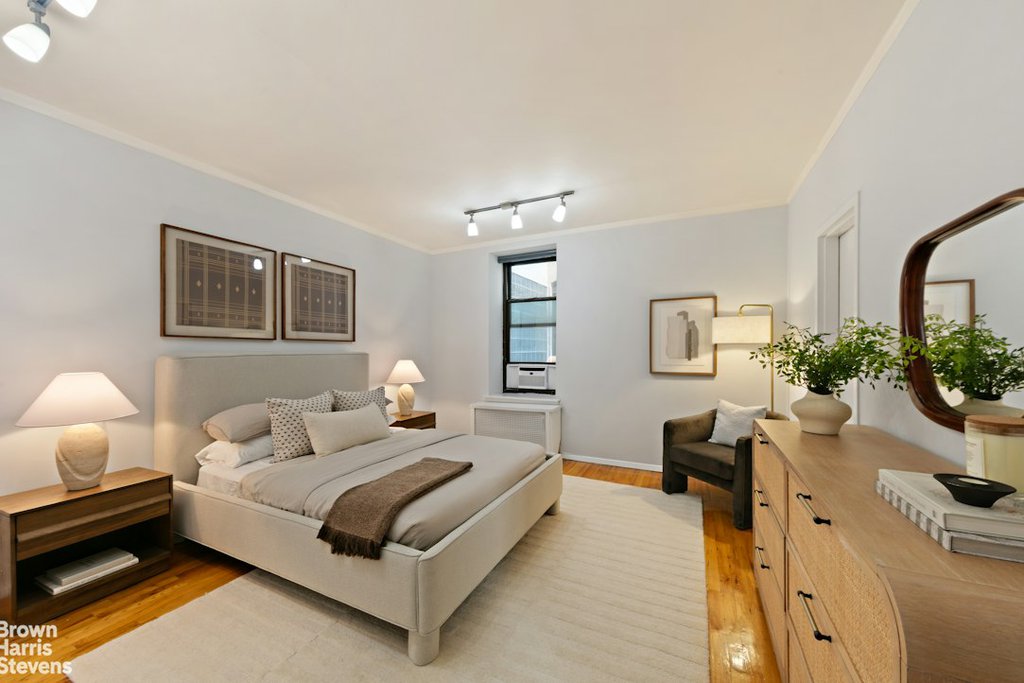 101 West 81st Street, Unit 524 photo 4