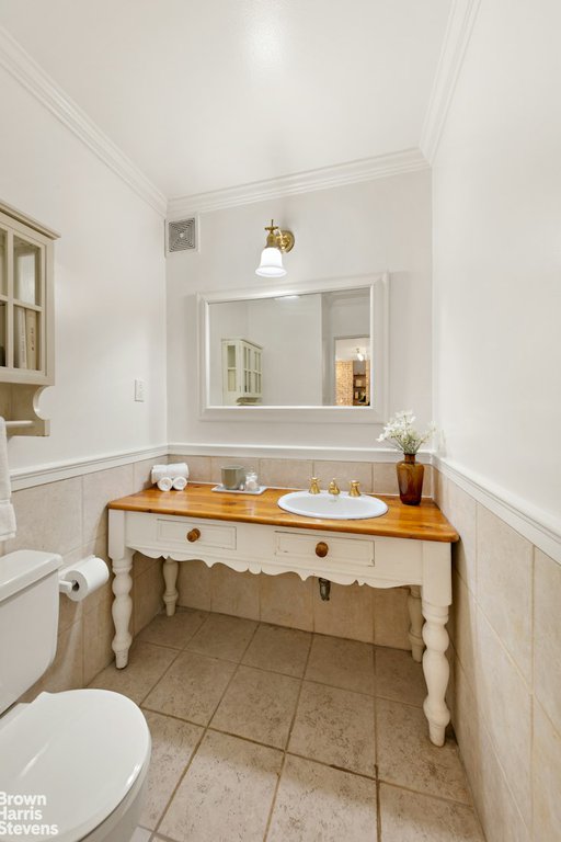 101 West 81st Street, Unit 524 photo 8