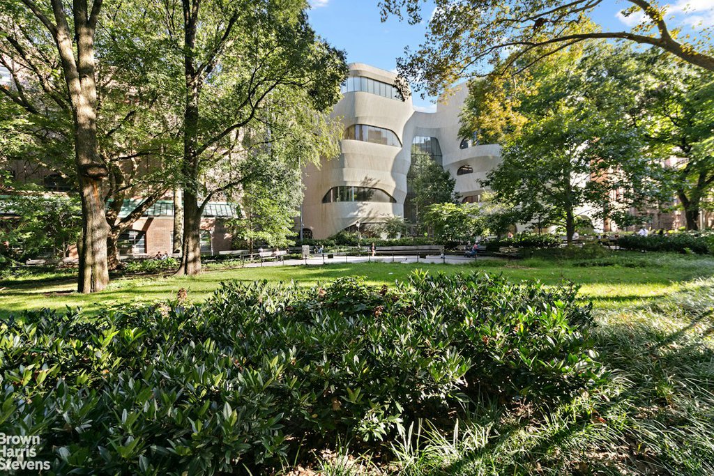101 West 81st Street, Unit 524 photo 10