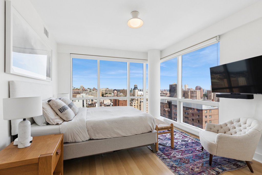 2628 Broadway, Unit 22A photo 5