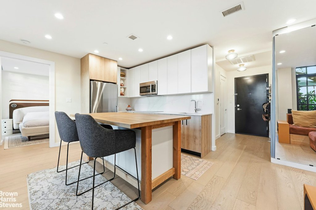 37-28 30th Street, Unit 7B photo 3